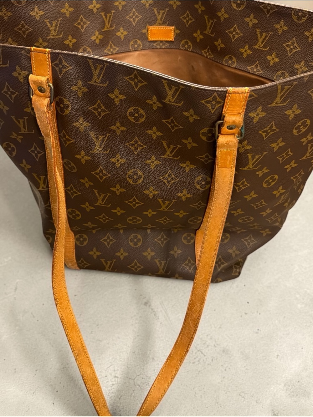Louis Vuitton Brown Monogram Canvas Tote with Vachetta Leather Straps - Picture 5 of 14